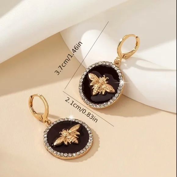 Bee Earrings - Picture 12 of 16